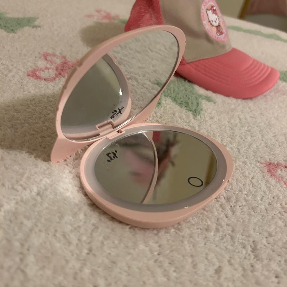 Hello Kitty Pink bundle - Picture 4 of 4